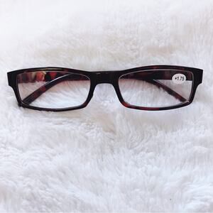 Vincent Brown Rectangular Classic Reader Glasses